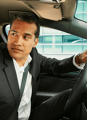 Conductor con vehículo